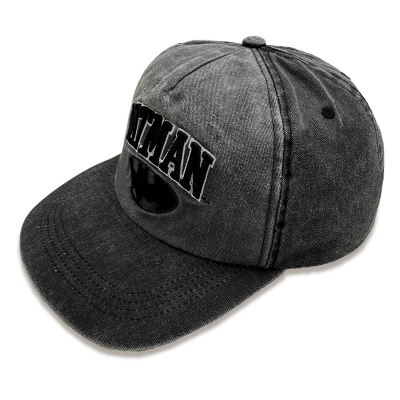 DC Comics Batman - Collegiate Text (Unisex Grey Baseball Cap)  Grau